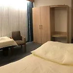 Rosenschloesschen 3* Willingen (Upland)