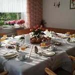 Rosenschloesschen Konukevi Willingen (Upland)